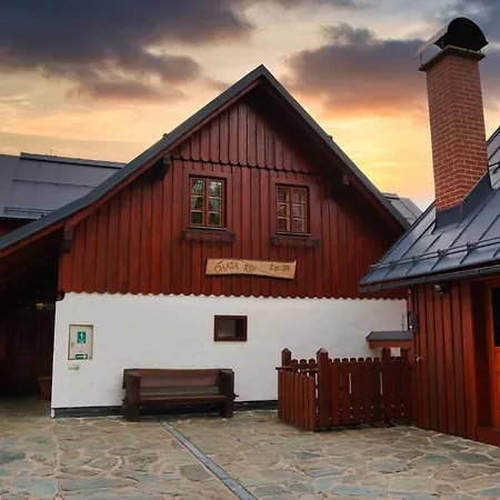 říp Alojamento de Turismo Selvagem