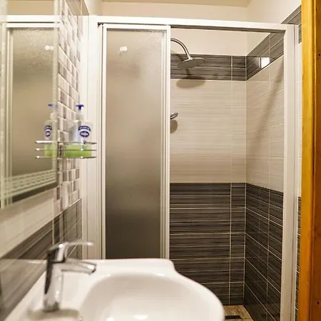 بيت خشبي Rip *